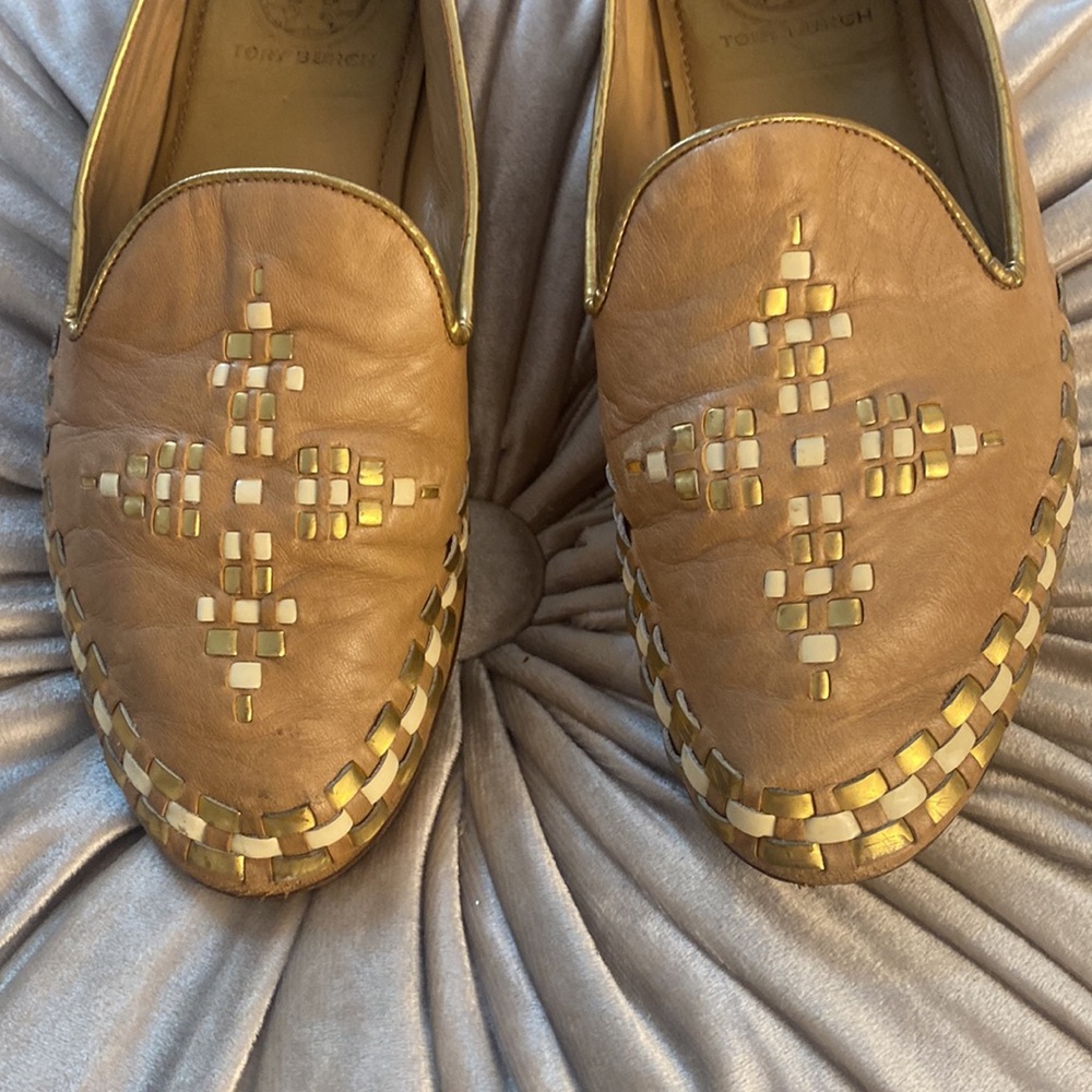 Tory Burch Tan and Gold Flats